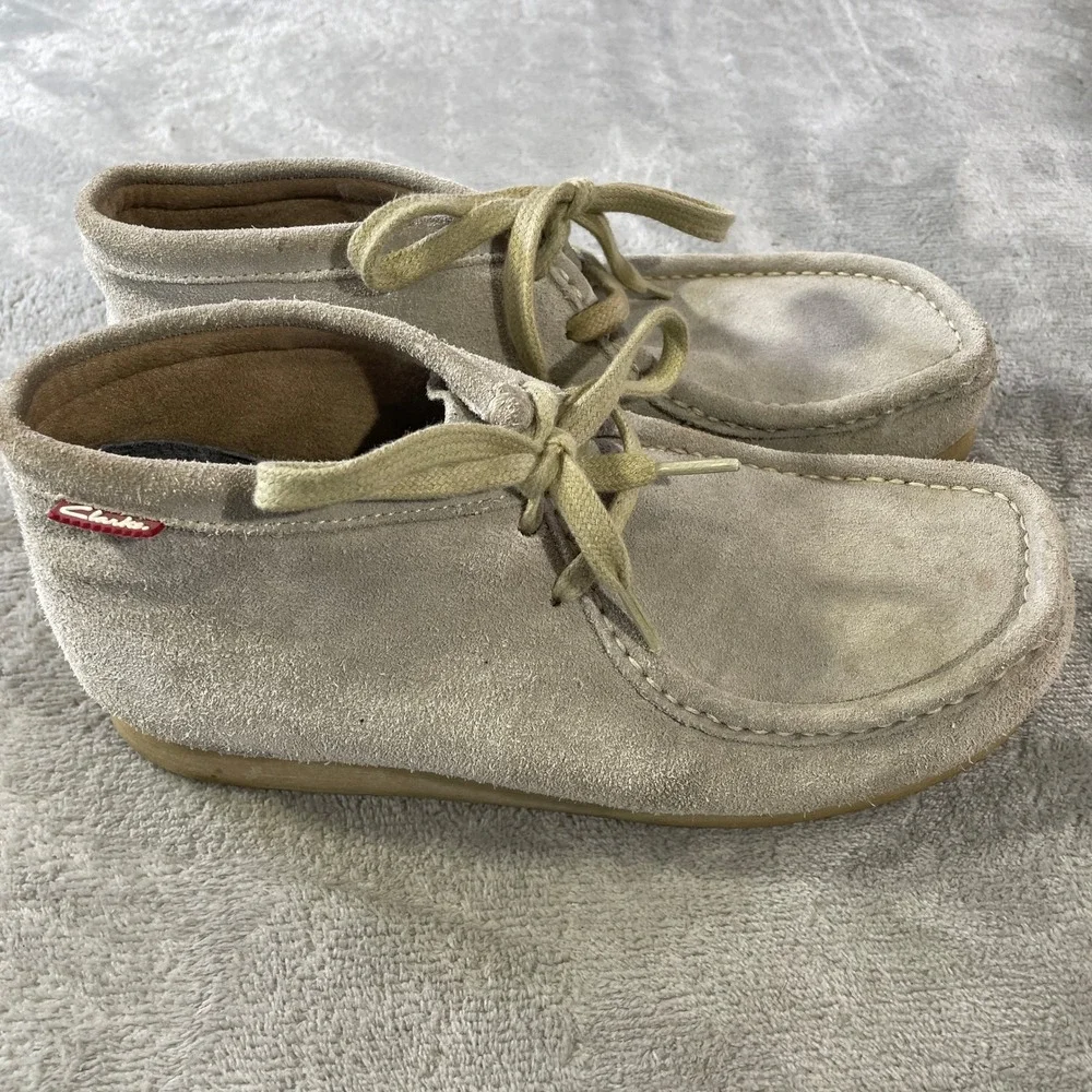 Clarks Wallabee Chukka Boot Mens 8.5 Sand Suede Moc Toe Casual Crepe Sole